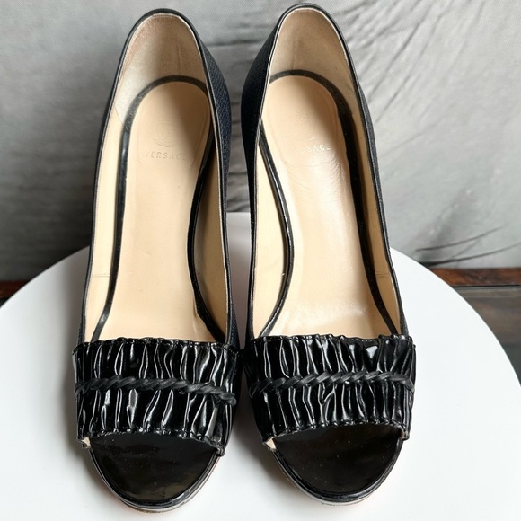 🌺VERSACE👠 Black Leather Open Toe Heels size 36 1/2 - Picture 3 of 12